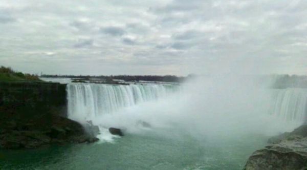 カナダ・トロント「CANADA Toronto」の写真：Niagara Falls