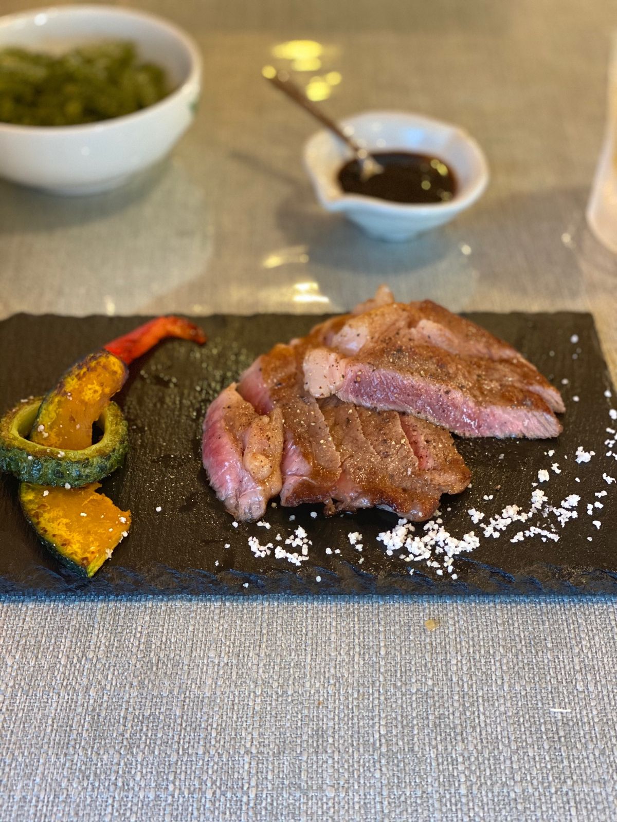 石垣島で食べる石垣牛

川平亭

ヴィラの周りは何もなく（そこがいい）、オ...