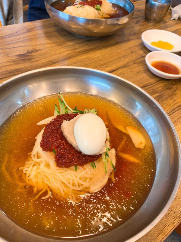 大韓民国 (韓国)・釜山「2018年釜山」の写真：ミルミョン、コプチャン、クッパ