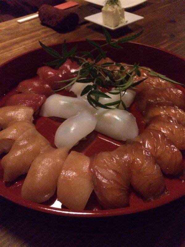 日本・八丈島「行くと思ってなかった八丈島」の写真：島寿司、くさや、島酒飲み比べ、おしゃれな...