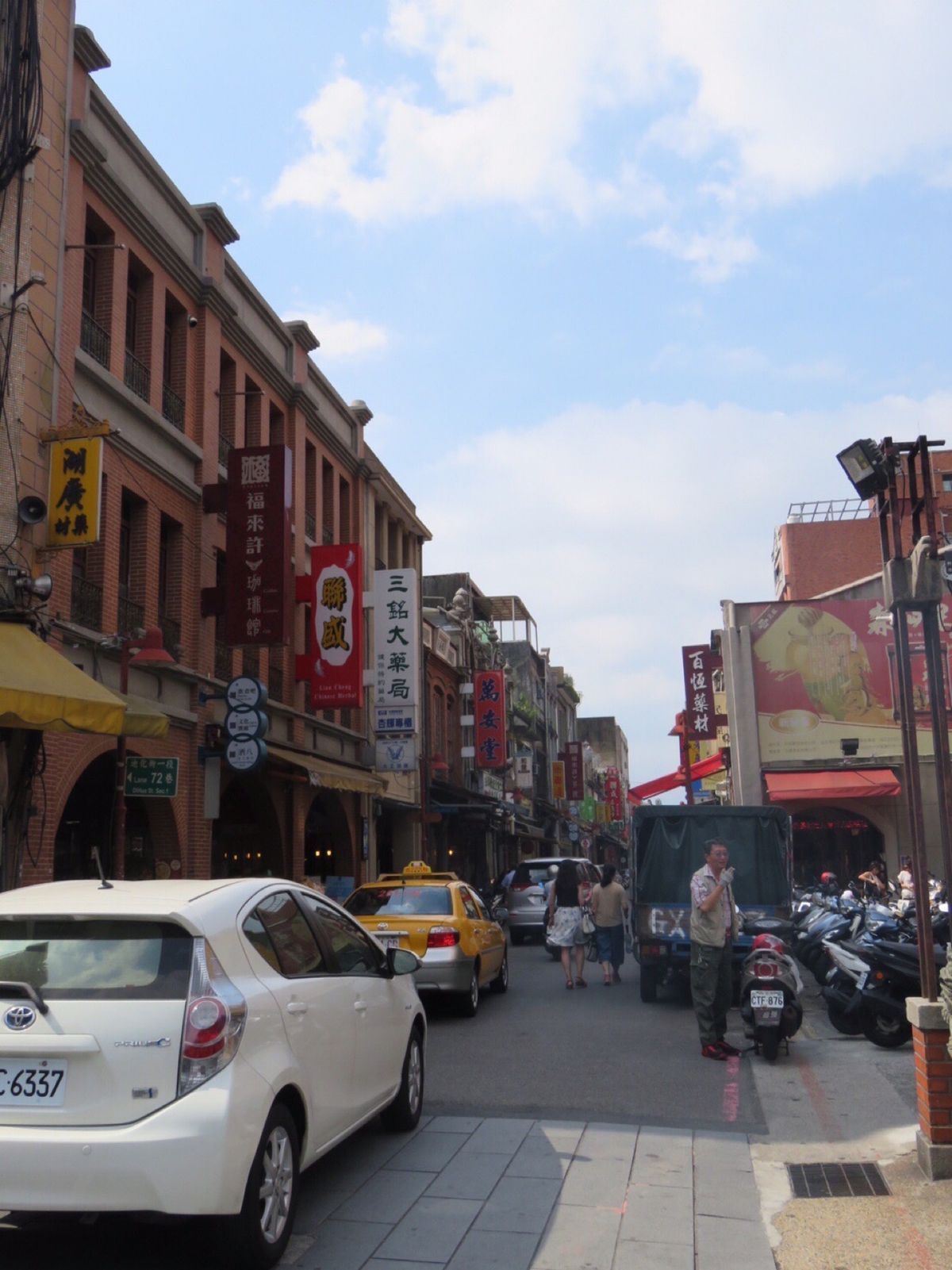 特に希望じゃない３連休。何となく台湾へ。
自力で九份へ行ってみた。行きは簡...