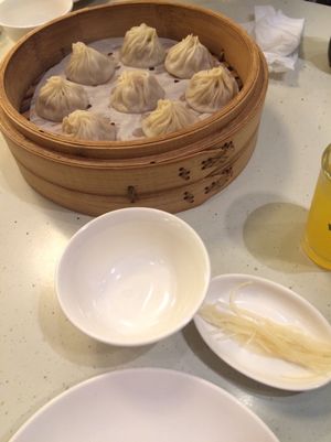 台湾、やっぱりご飯が美味しい。今回は地元の人が行くようなご飯屋さんにも行っ...