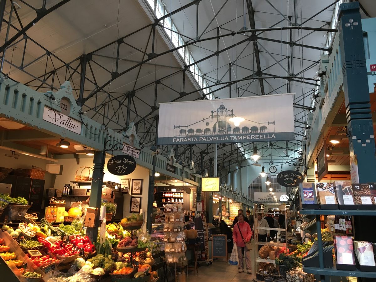 タンペレもいい街でした♪
ここの教会は独特な空気を感じた。
マーケットのス...