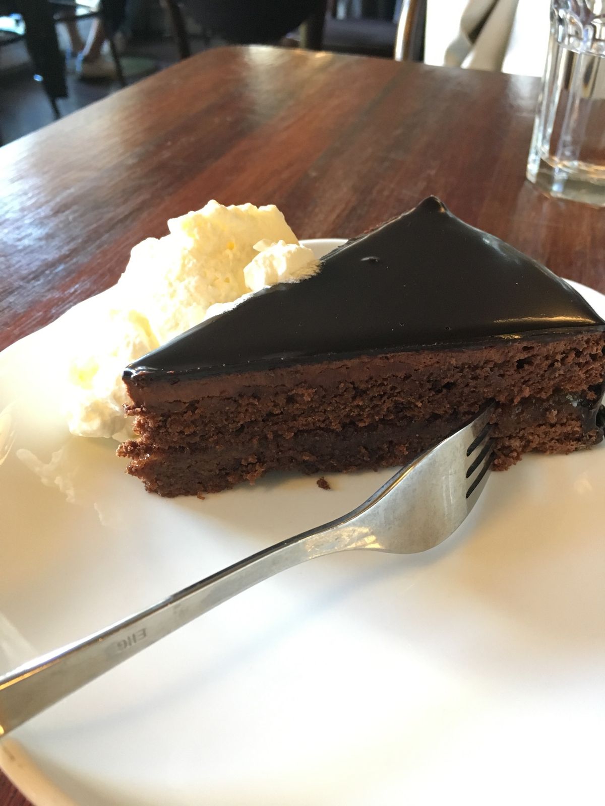 スイーツ特集。
ヘルシンキのガトーショコラ。
タンペレのワッフル？
最後の...