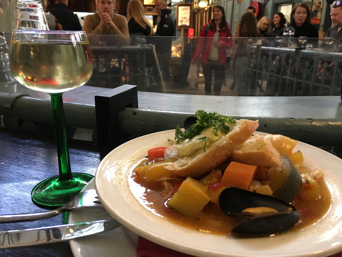 タンペレもいい街でした♪
ここの教会は独特な空気を感じた。
マーケットのス...