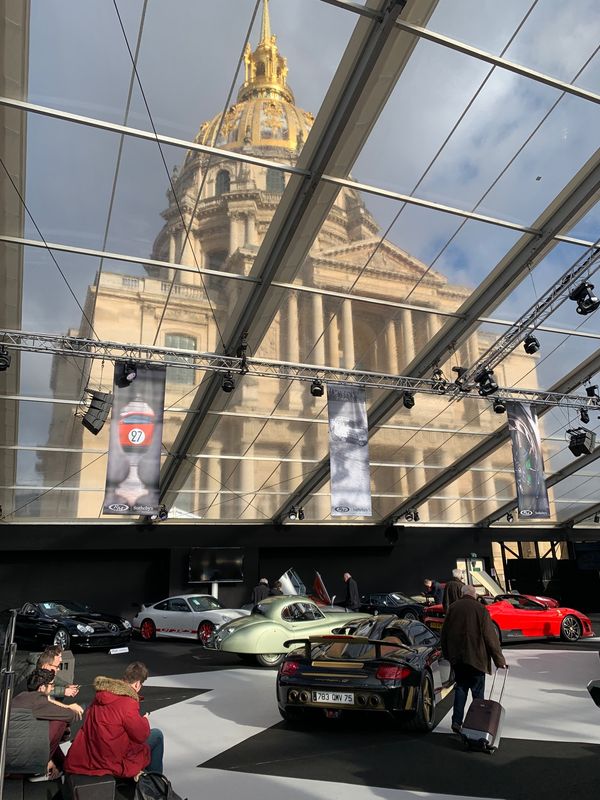 フランス・パリ「パリ買い付けの旅」の写真：オークションはグランパレ、アンバリッド、...