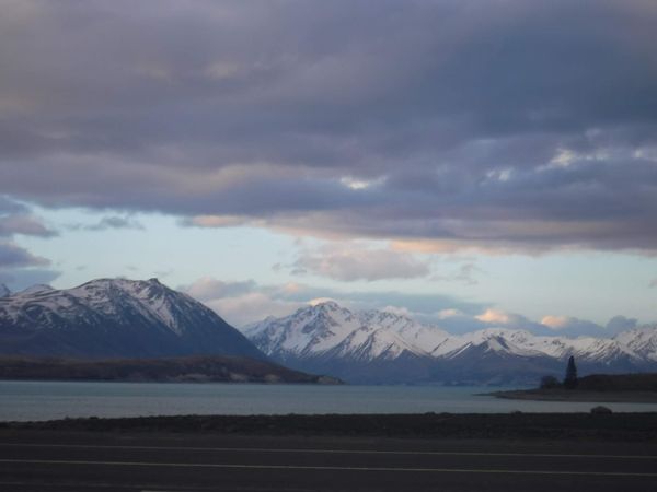 ニュージーランド・テカポ湖「New Zealand(South Island) ＆ Australia(Uluru、Sydney)」の写真