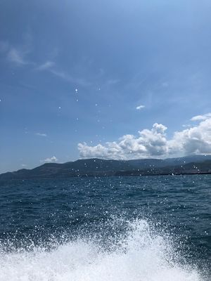 青の洞窟クルーズ
