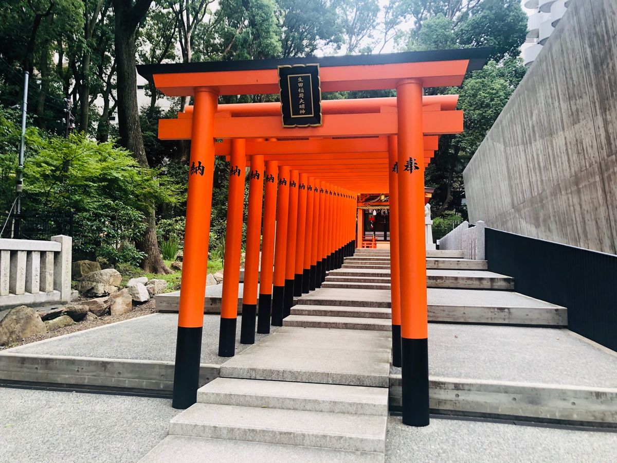 生田神社⛩
藤原紀香と陣内智則の結婚式はここで行ったとか。
地元民にはとて...