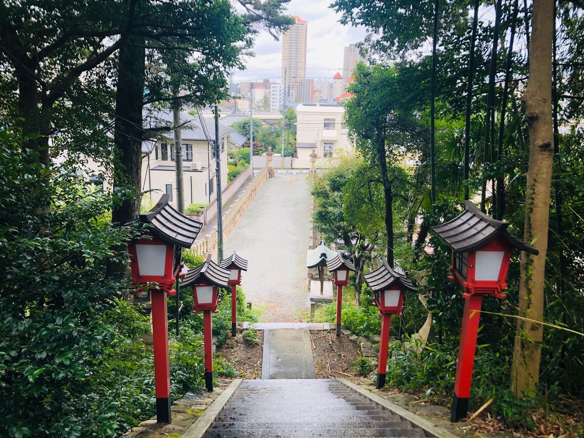 皇太神社⛩
歩いてたら見つけてお邪魔しました！
静けさがいい旅のスタートを...