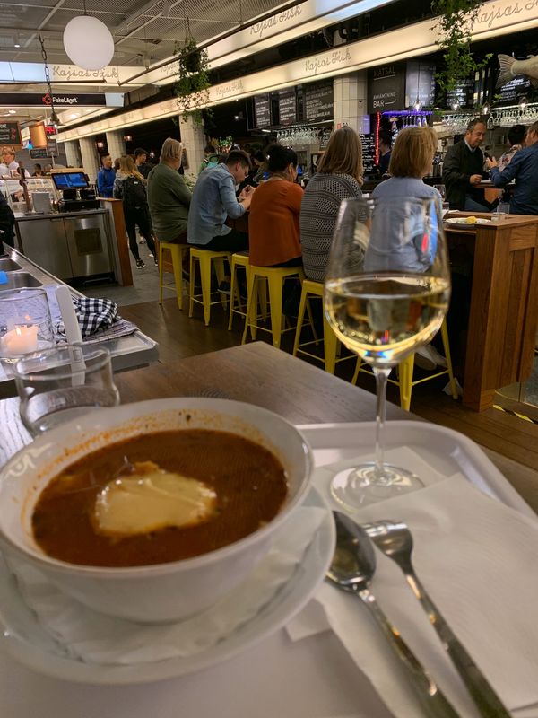 スウェーデン・ストックホルム「2019年スウェーデン(ストックホルム)一人旅」の写真：ストックホルムでのご飯。
魚介のスープ美...