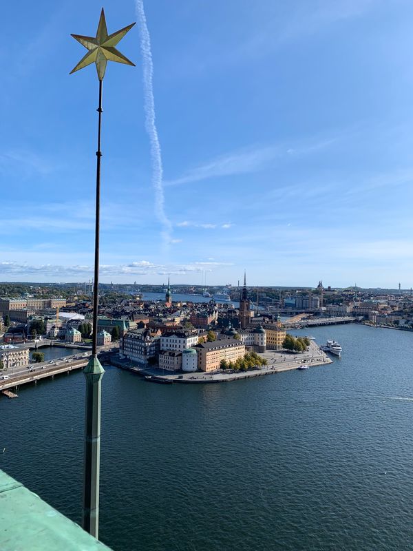 スウェーデン・ストックホルム「2019年スウェーデン(ストックホルム)一人旅」の写真：塔に昇りまして。ガムラスタンを眺める！
...