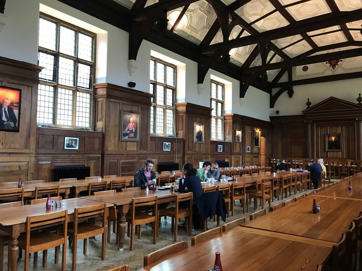 2020年1月
在英国日本国大使館、ケンブリッジ大学セルウィンカレッジ、T...