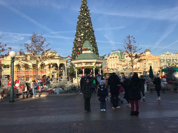 フランス・ディズニーランドパリ「冬休み旅行　２日目　フランス🇫🇷 ディズニーランドパリへ」の写真