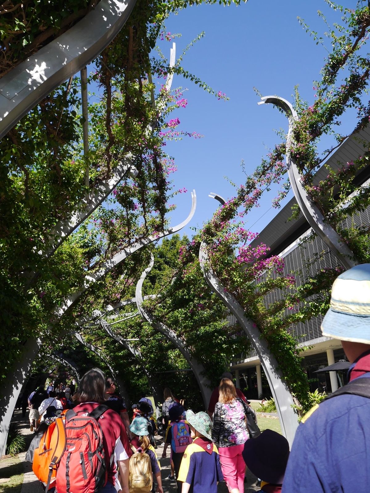 人も穏やかで優しくてのんびり街歩きが出来るスタイリッシュな街✨