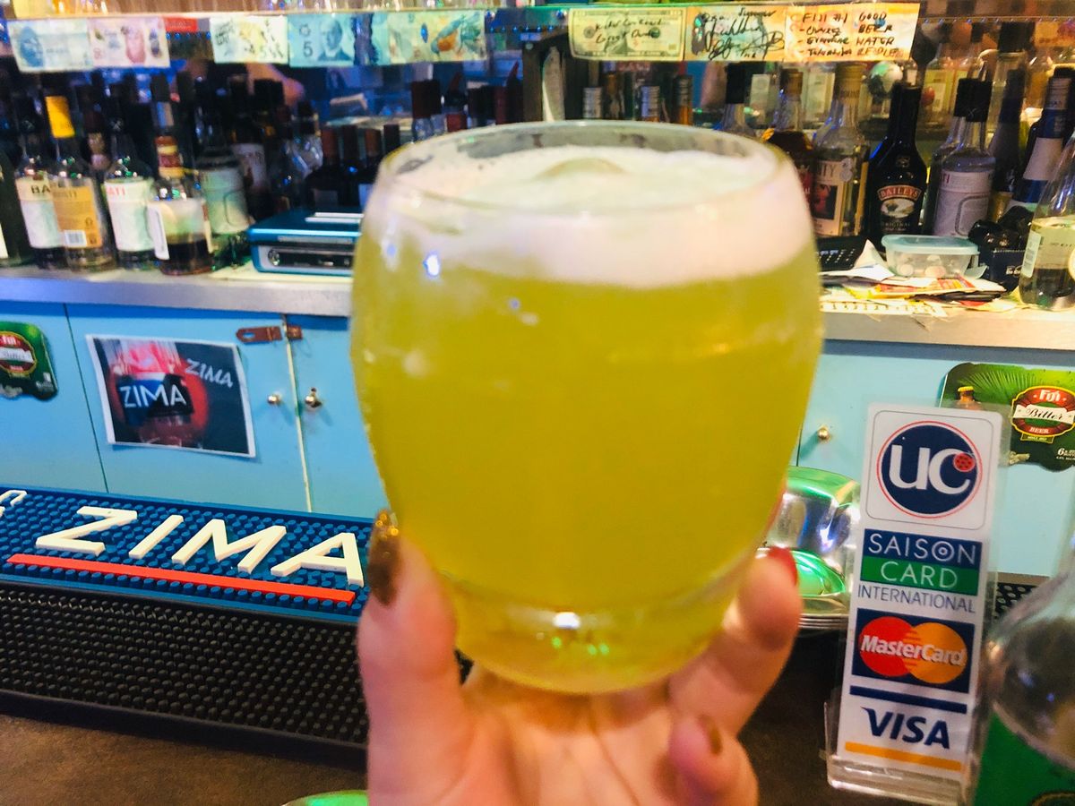FIJI BAR2

留学中おせわになった
FIJI BITTER！！

...