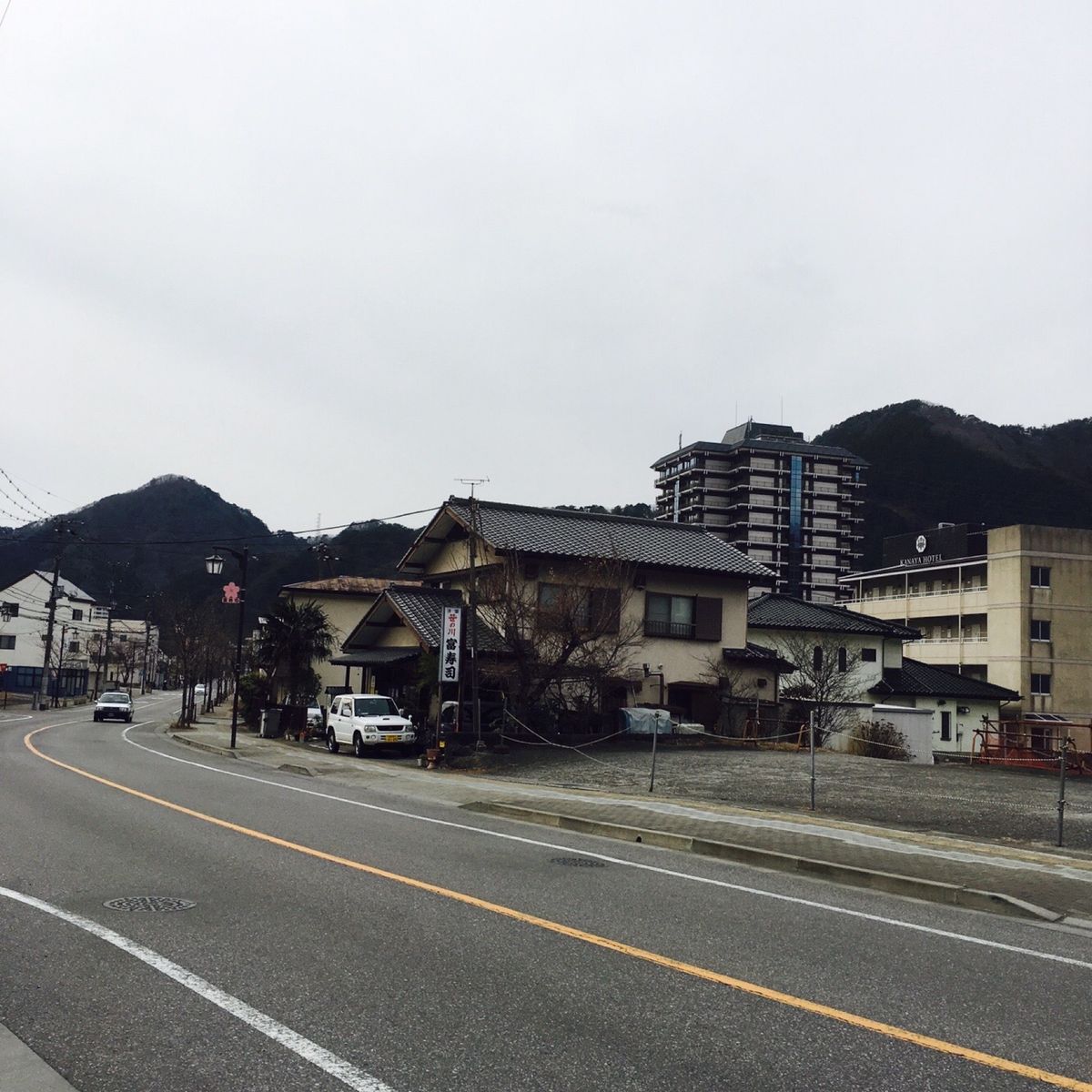 ホテル到着。

伊藤園ホテルの送迎バスに乗ったので
ホテルへまっすぐ送って...