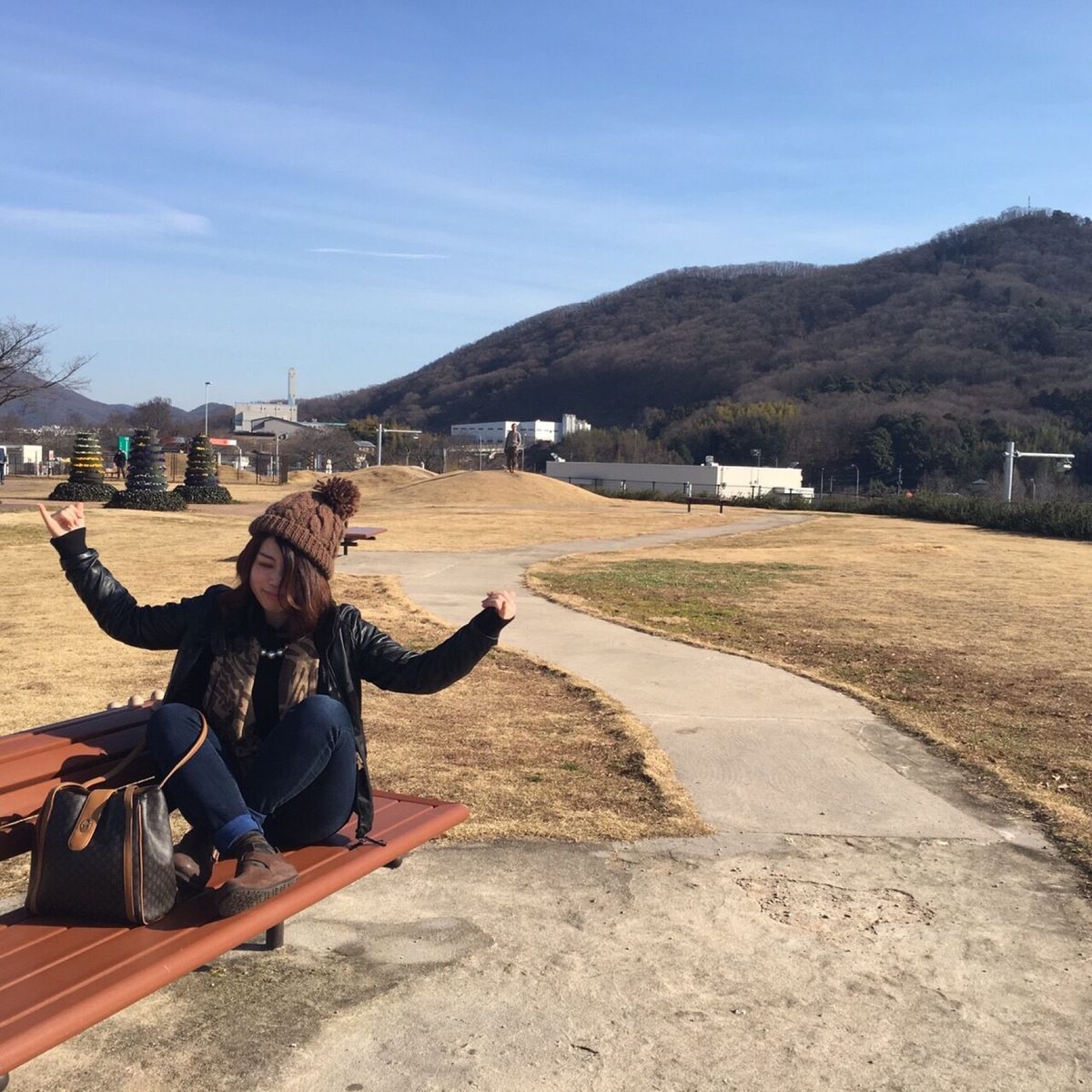 佐野SA2

岩魚の塩焼きがおいしかったー！
いい景色の中かぶりつきます。...
