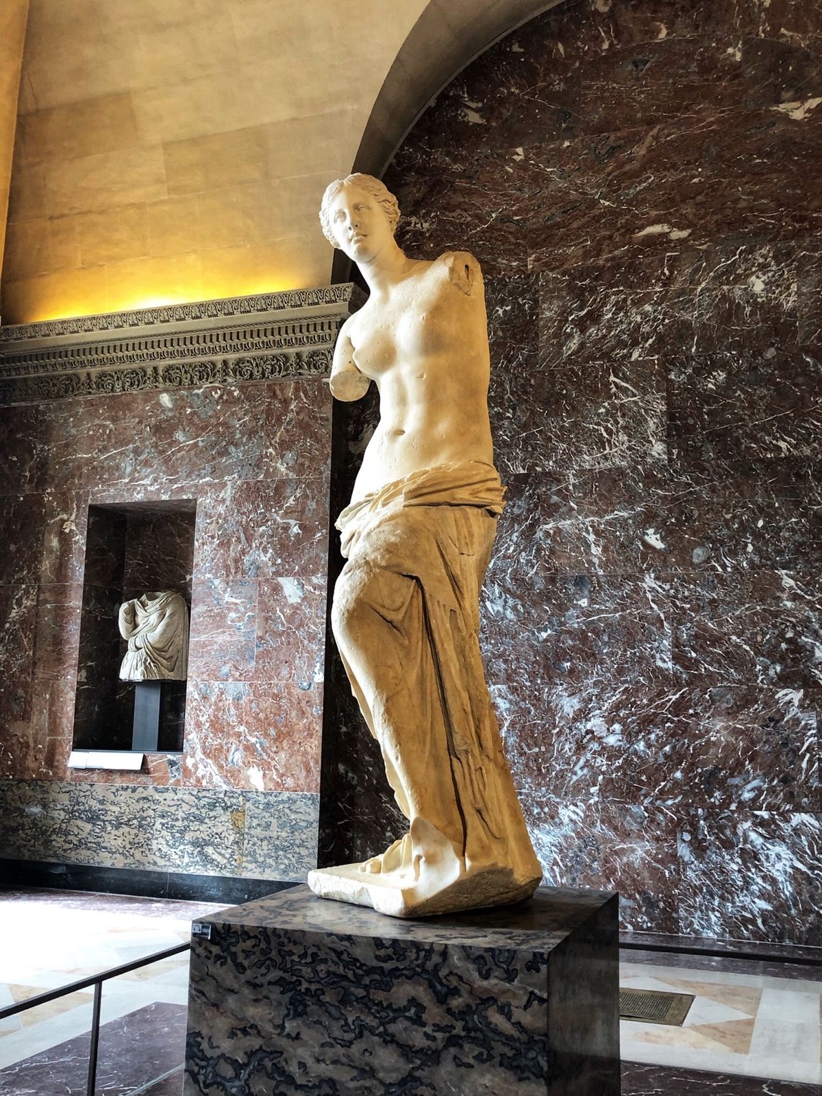 ルーブル美術館