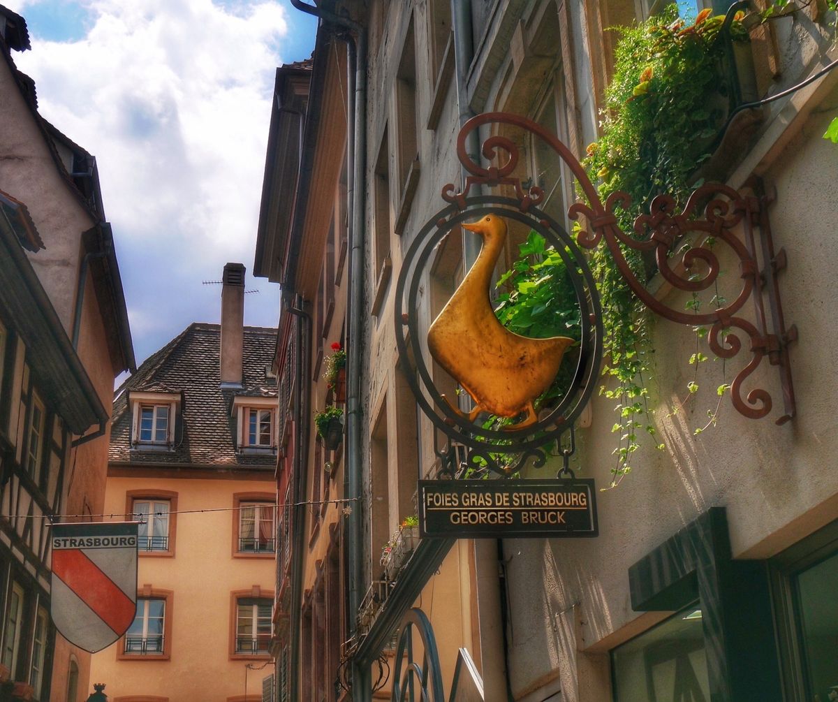 とても素敵な街並みでもっと散策したかった。
フランスパンも美味でした♪