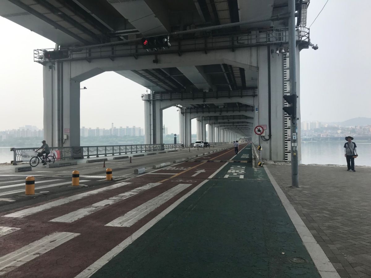 ソウルはPM2.5で空気が。。💧　
明洞ククス@go to mall
チム...