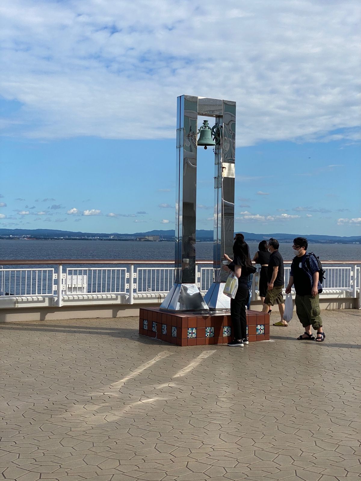 梅雨も明けたことだし海ほたるに来ました
そこまで混んではいない

10年ぶ...