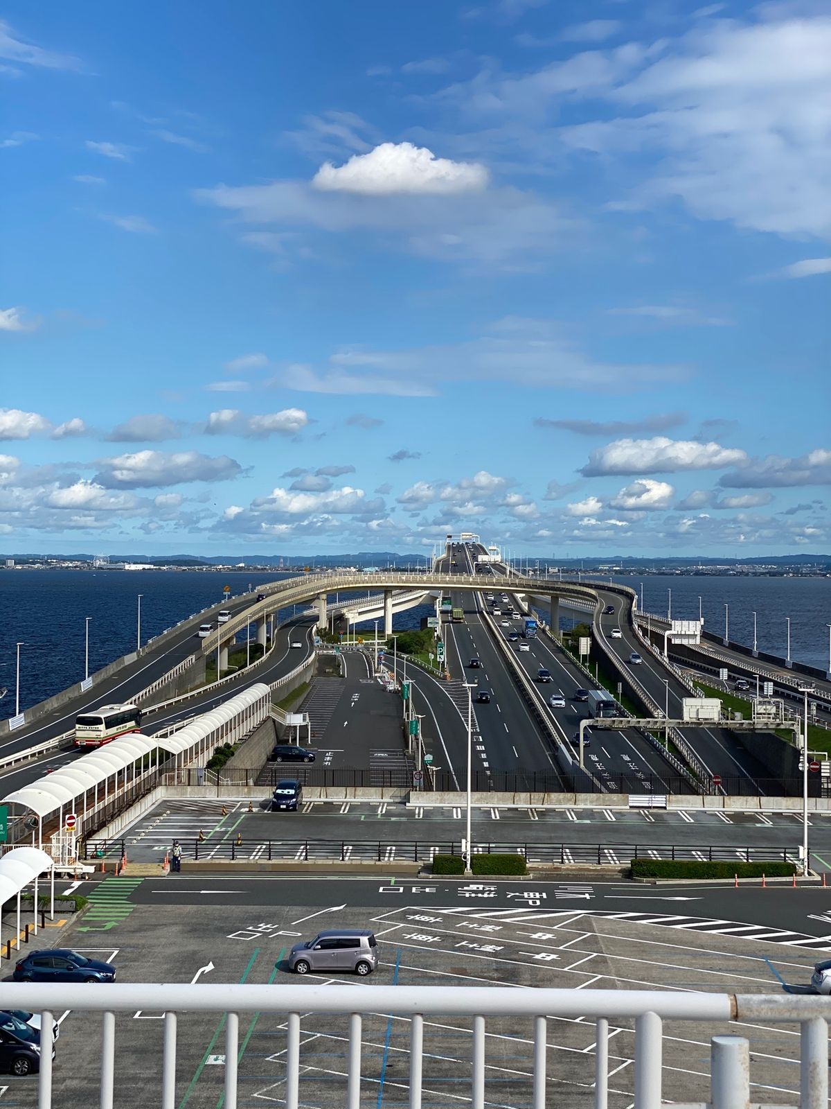 梅雨も明けたことだし海ほたるに来ました
そこまで混んではいない

10年ぶ...