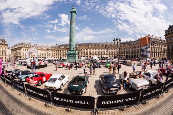 フランス・パリ「フランス　Rallye de princeses」の写真：リシャールミルが主催の女性だけが出場出来...
