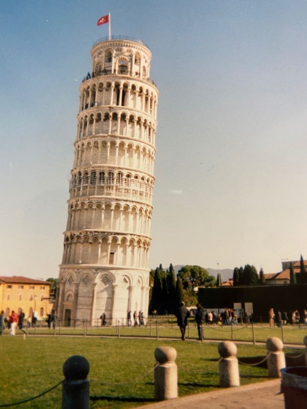 イタリア・ナポリ「ヨーロッパ14日間の旅(イタリア編)」の写真:ピサの斜塔は、前回から友達と行きたい!と...