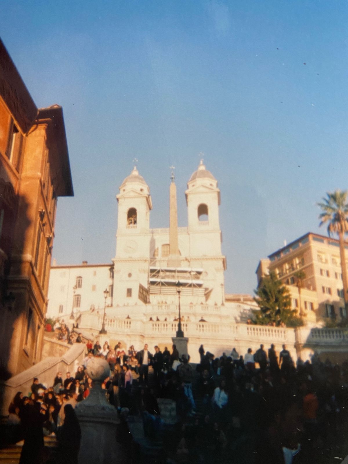 ローマ。
コロッセオ、トレビの泉、スペイン広場、パンテオン。
スペイン広場...