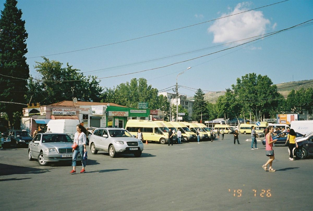 Didube Bus Terminal
ここのバスターミナルから乗合タクシ...