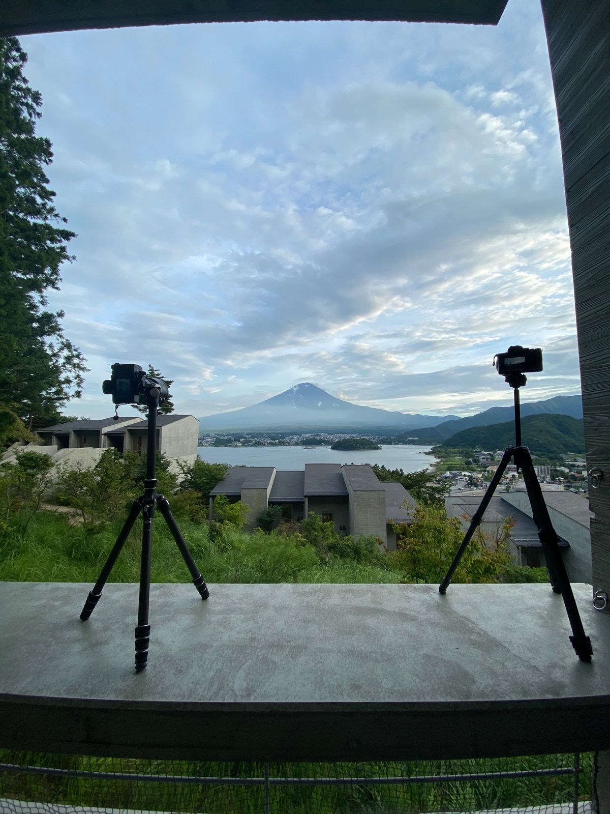 いい感じの富士になってきていますね！
多分富士山側が南なので天の川が富士山...