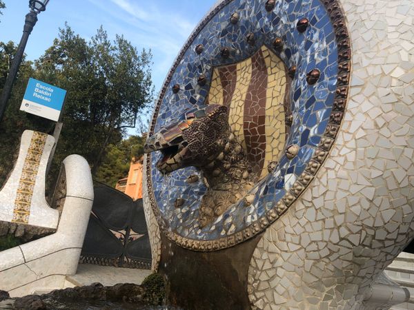 スペイン・バルセロナ「SPAIN🇪🇸」の写真：グエル公園
朝の無料で入れる時間に。
朝...