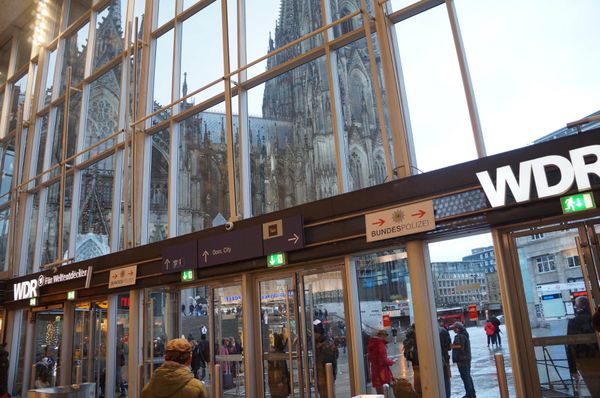 ドイツ・ケルン「ドイツ🇩🇪」の写真：ケルン大聖堂！
ど迫力！！！！！
写真に...