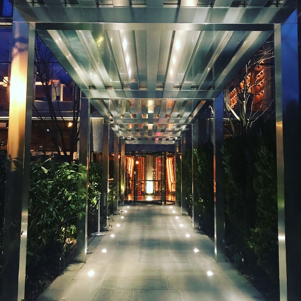 何度来てもニューヨークは面白いな〜。ホテル周辺は妹島さんが建築を手掛けたm...