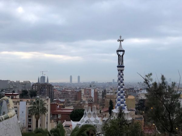 スペイン・バルセロナ「バルセロナ【年越し編】」の写真：グエル公園からの初日の出は見えず…