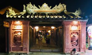 夜のホイアン
ランタンと来遠橋（日本橋）