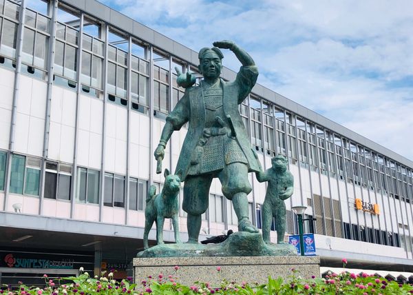 日本・岡山「神戸経由の岡山旅行」の写真：岡山駅の桃太郎
倉敷美観地区