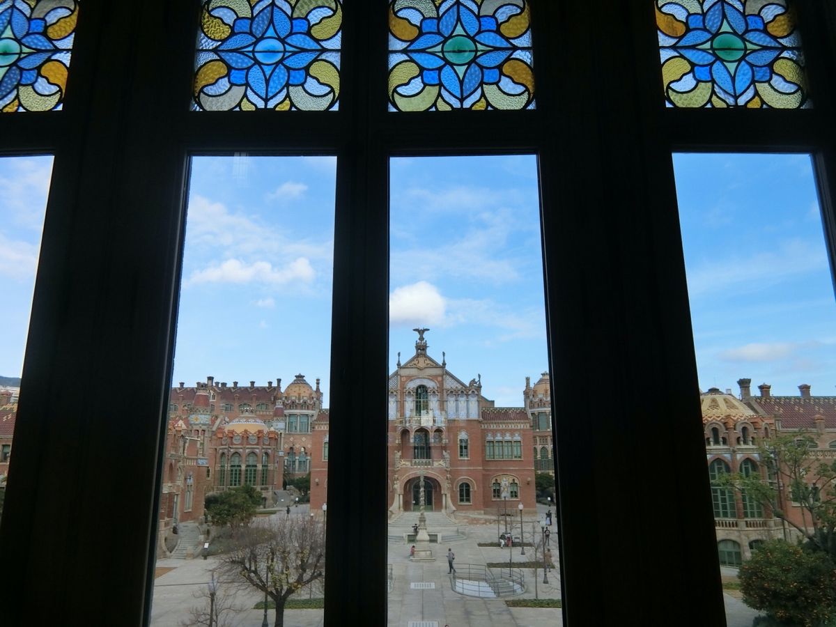 バルセロナは見どころがコンパクトにまとまっていて観光し易いですね。ガウディ...