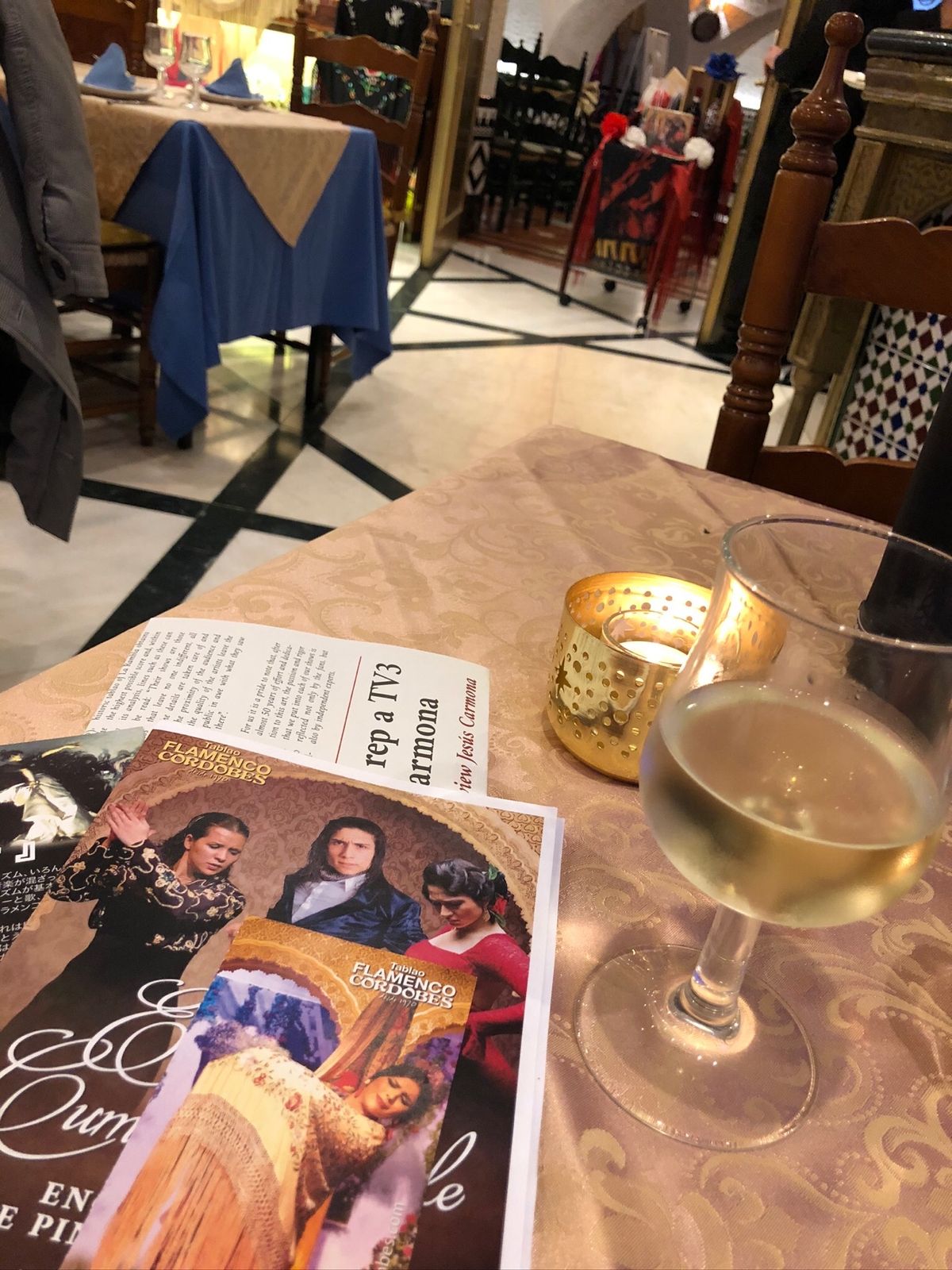 タブラオでフラメンコを鑑賞したのですが、後半は時差ボケで睡魔に勝てず退出し...