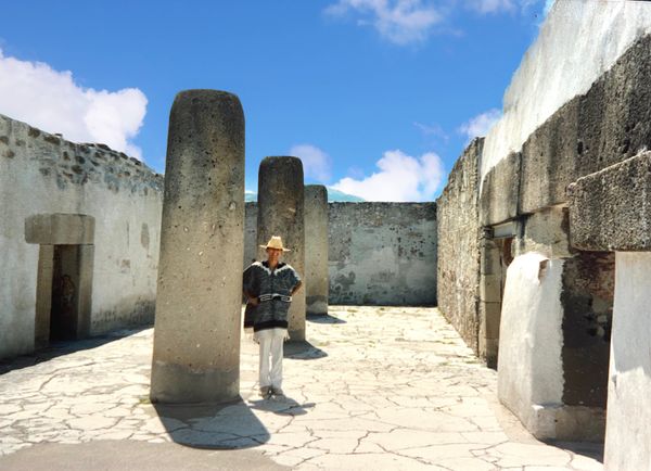 メキシコ「メキシコ 周遊」の写真：ミトラ遺跡🇲🇽オアハカ
昼は真夏🥵夜は寒...