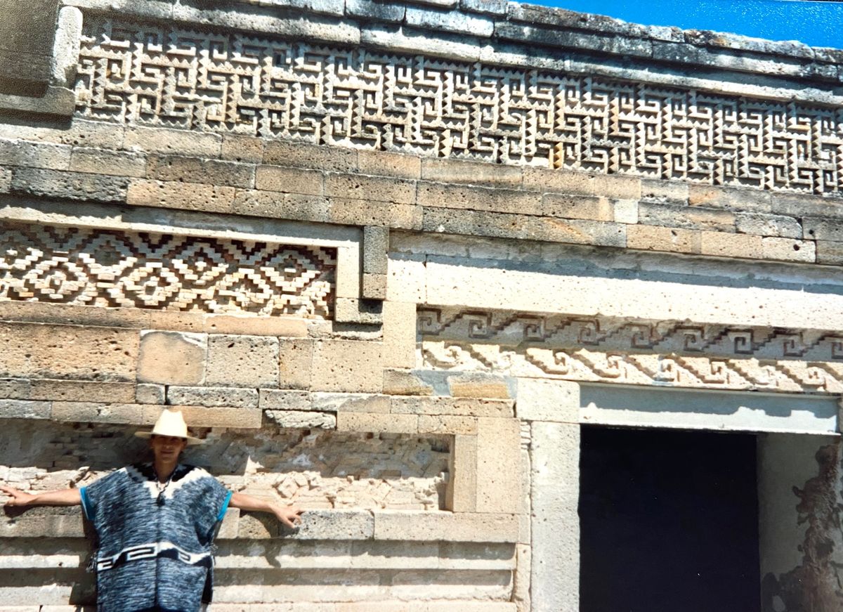 ミトラ遺跡🇲🇽オアハカ
昼は真夏🥵夜は寒い🥶服は現地調達