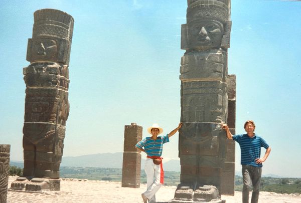 メキシコ「メキシコ 周遊」の写真：トゥーラ遺跡行きのバスで日本語で話しかけ...