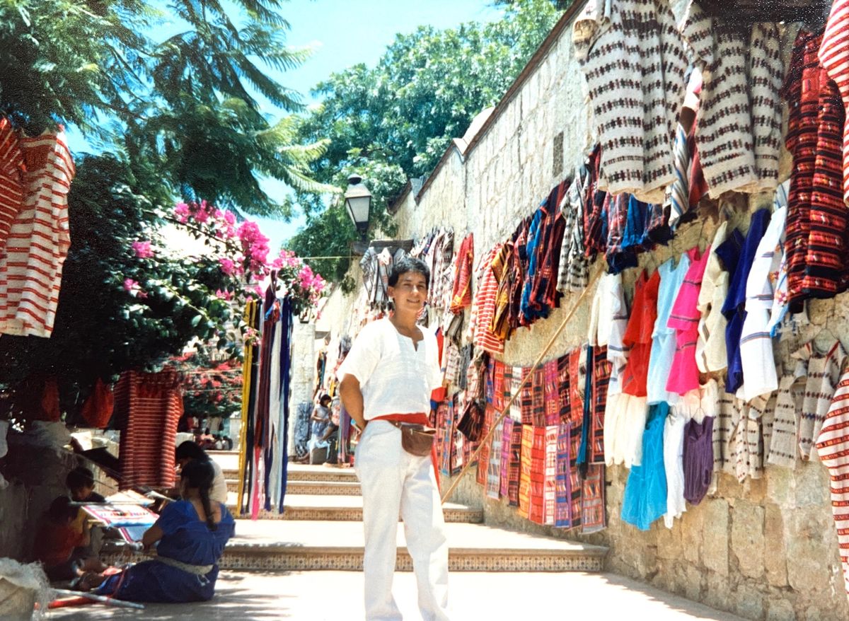 oaxaca🇲🇽たくさんの子供達が笑顔で働いていました。大人は昼寝ばっかり😅