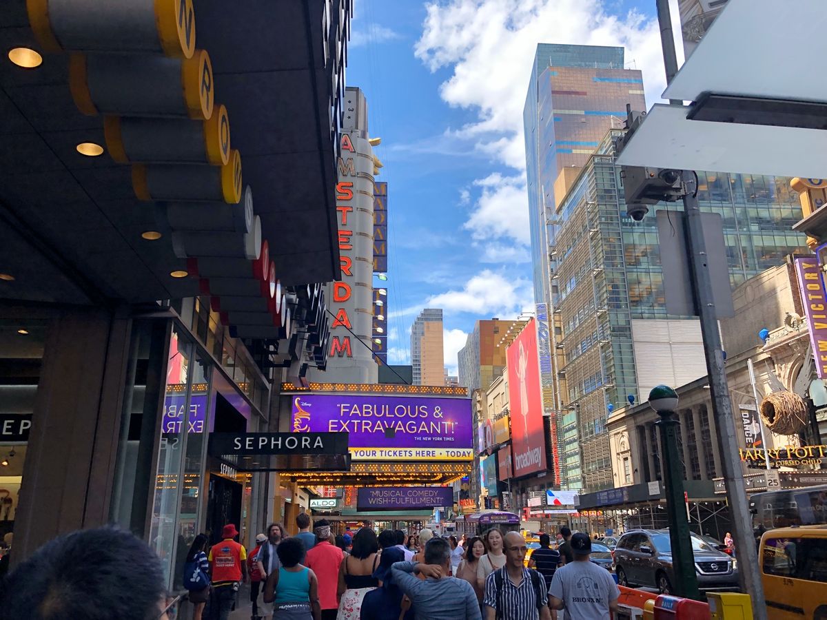 ブロードウェイ・ミュージカル「Aladdin」

夢のブロードウェイ✨
ち...