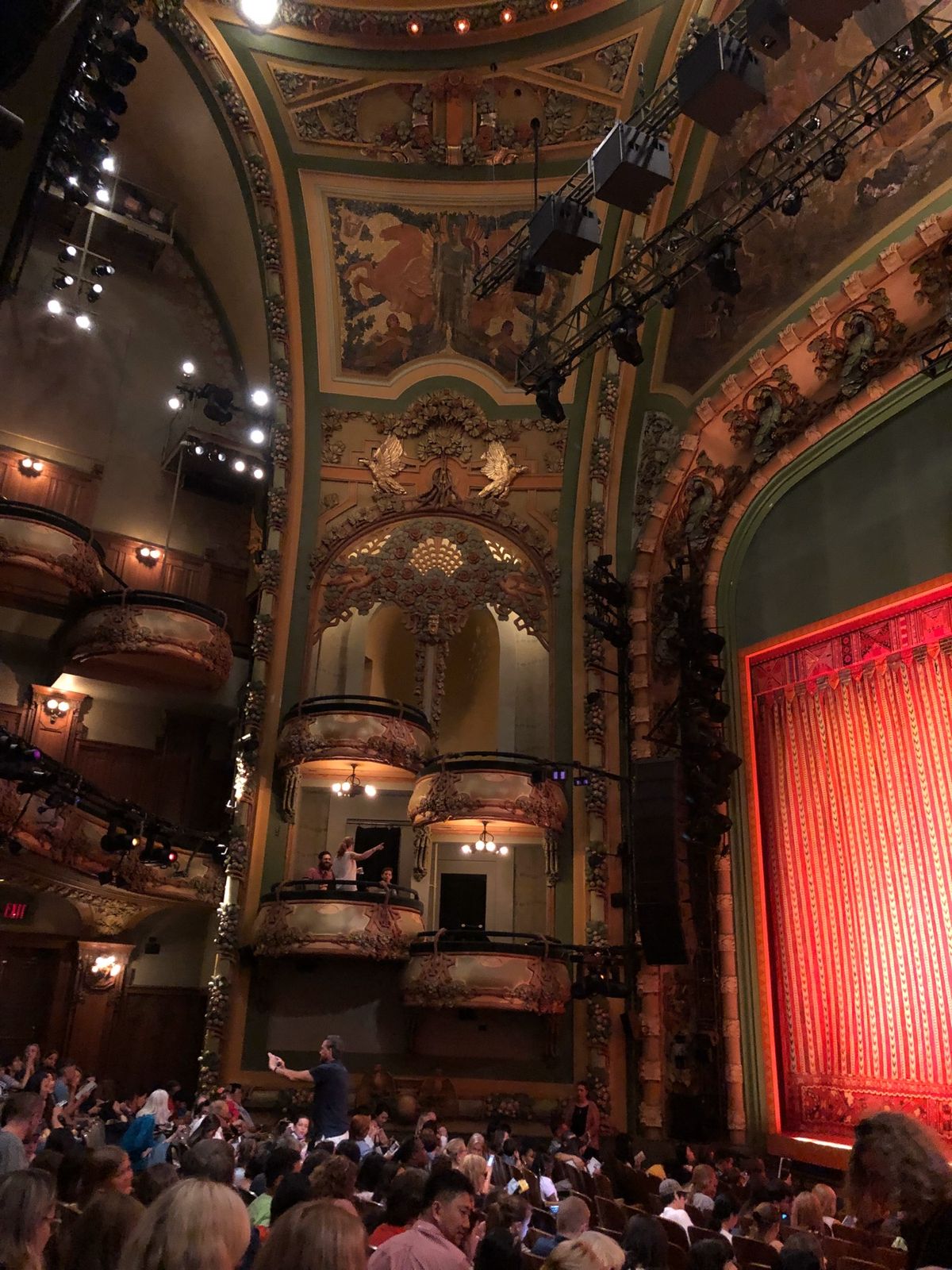 ブロードウェイ・ミュージカル「Aladdin」

夢のブロードウェイ✨
ち...