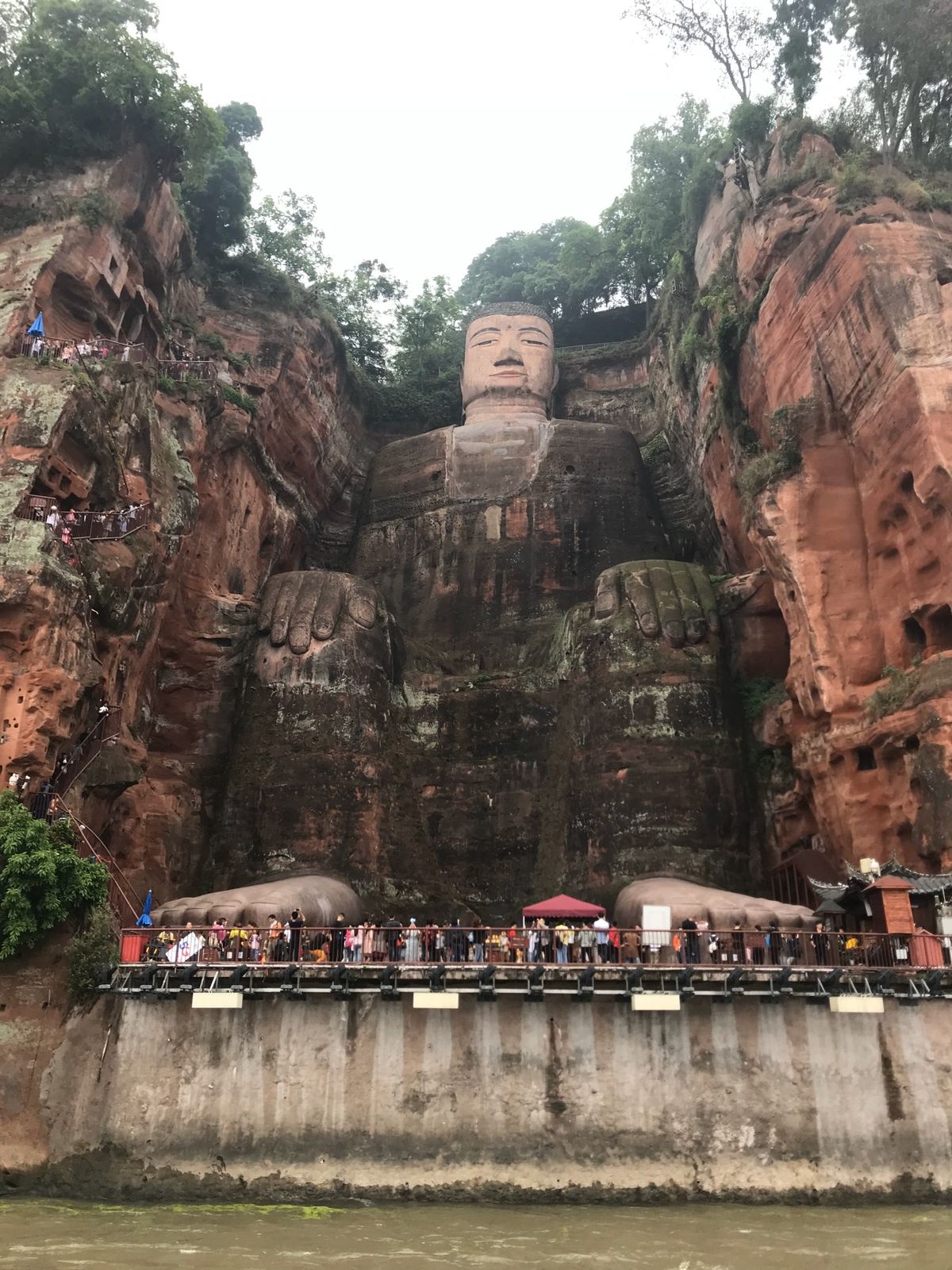 1）世界遺産成都ジャイアントパンダ保護区
2）世界遺産楽山大仏
3）世界遺...