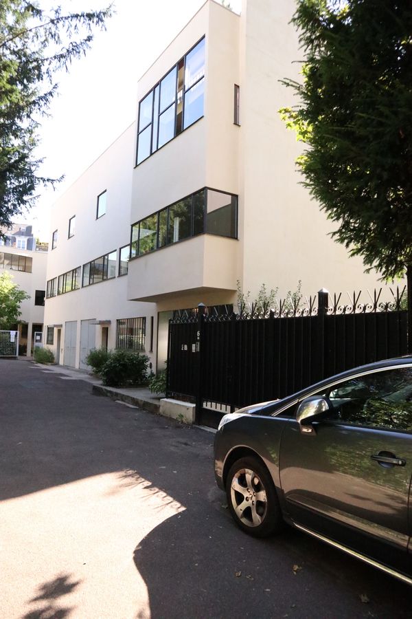 フランス・パリ「「フランスの旅」」の写真：１〜４）世界遺産ル・コルビュジエ ラ・ロ...