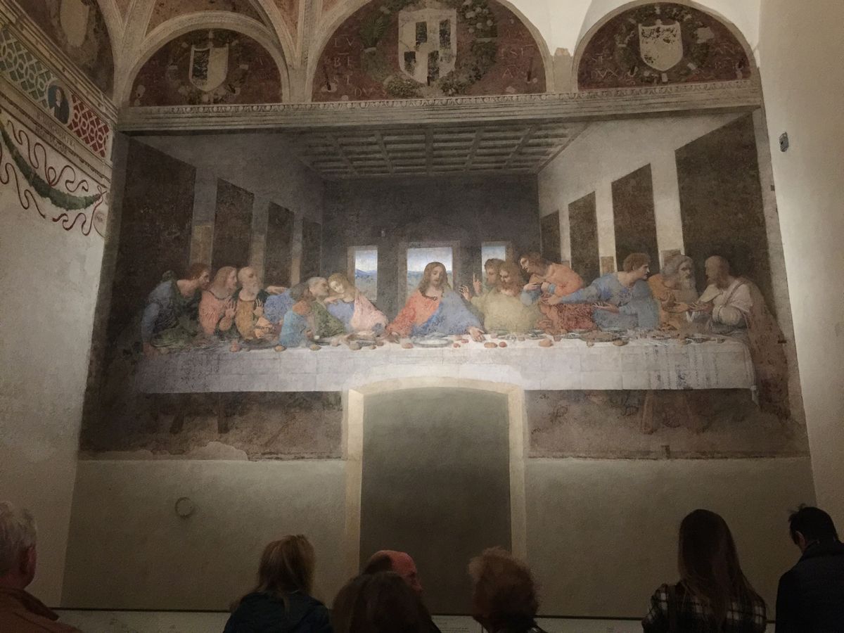 1）ドゥオーモ大聖堂
2・3）世界遺産サンタ・マリア・デッレ・グラツィエ教...