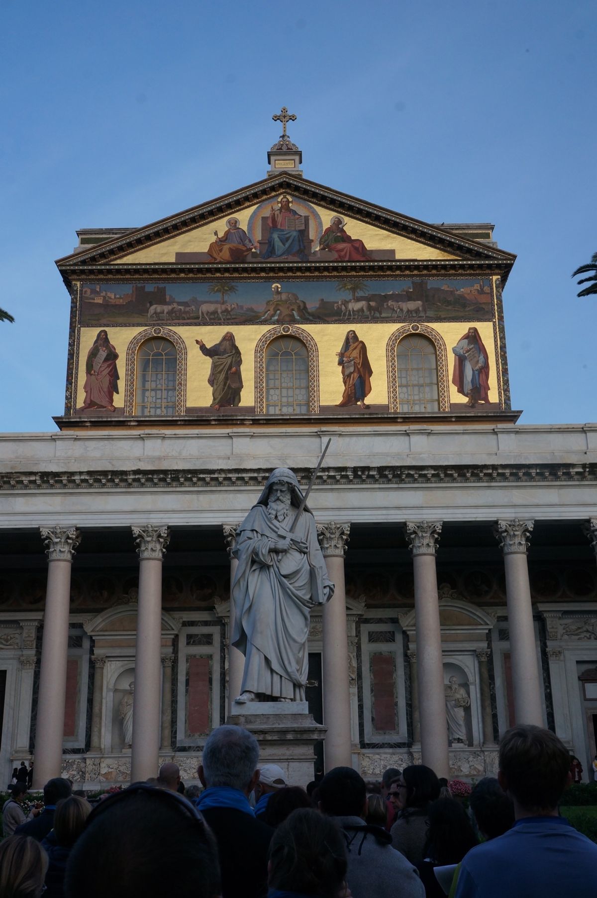 1）世界遺産コロッセオ
2）世界遺産フォロ・ロマーノ
3）世界遺産サン・パ...